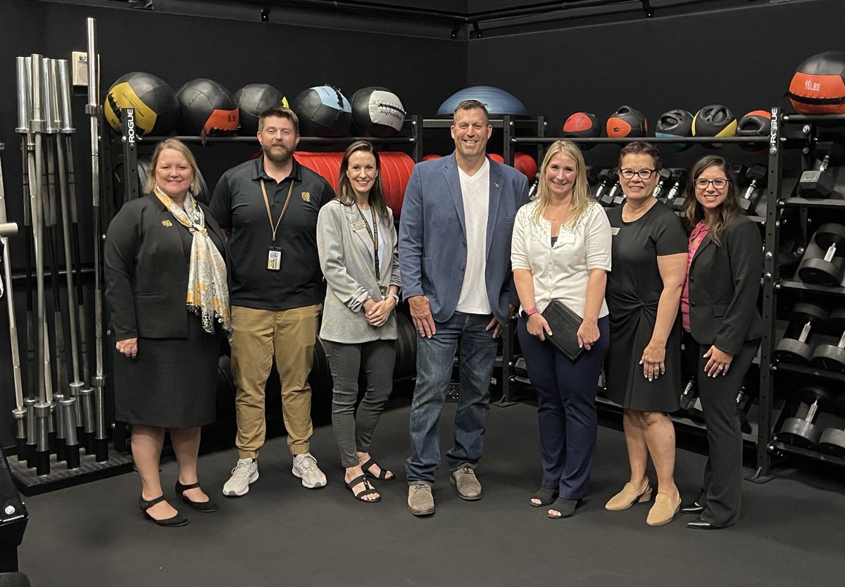 We had a terrific visit with Jeff Chassner. And, we’re so incredibly grateful to him & the Chassner Family for providing generous scholarship support to our talented students in exercise science. 
#thisisWellstarCollege #studentsuccess #transforminglives  #gratitude #foreverowls