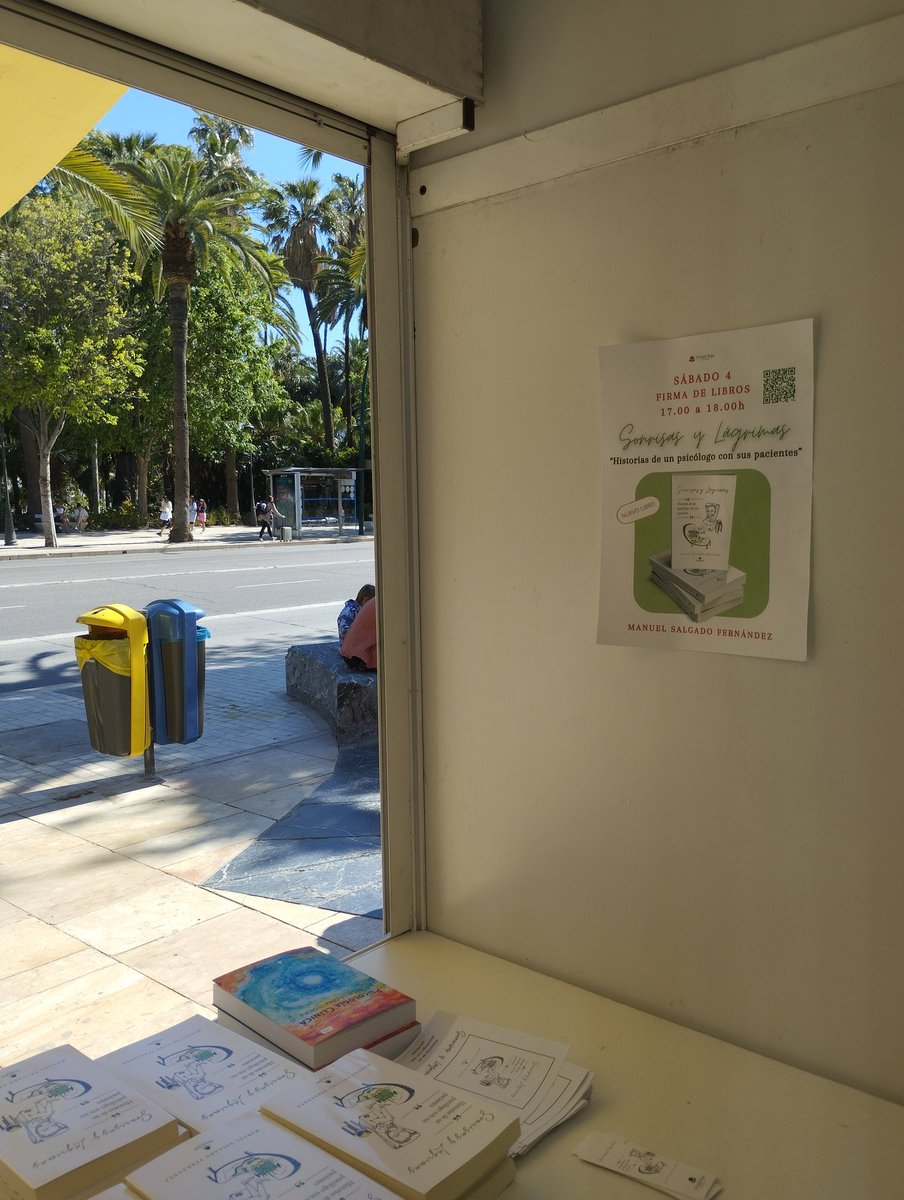 ... momento de firmas!!! @FLMalaga Sí, en esos cubos tiran los pacientes todo lo que no les permite vivir con calma