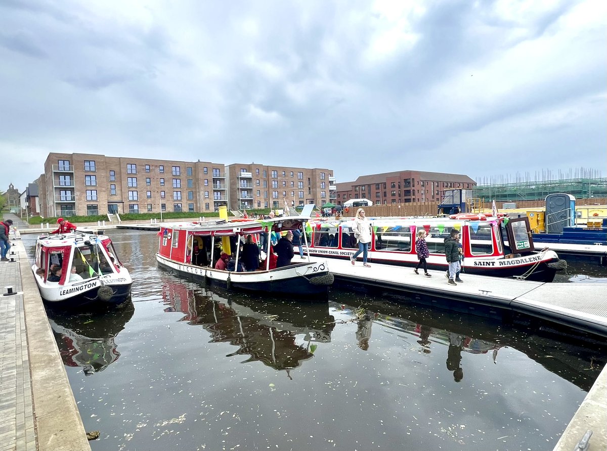 A long but brilliant day for the LUCS team who were proud to support the celebrations for the handover of the new Winchburgh Marina from @winchburg_dev to @scottishcanals when our three boat led the flottila and provided free boat trips for over 300