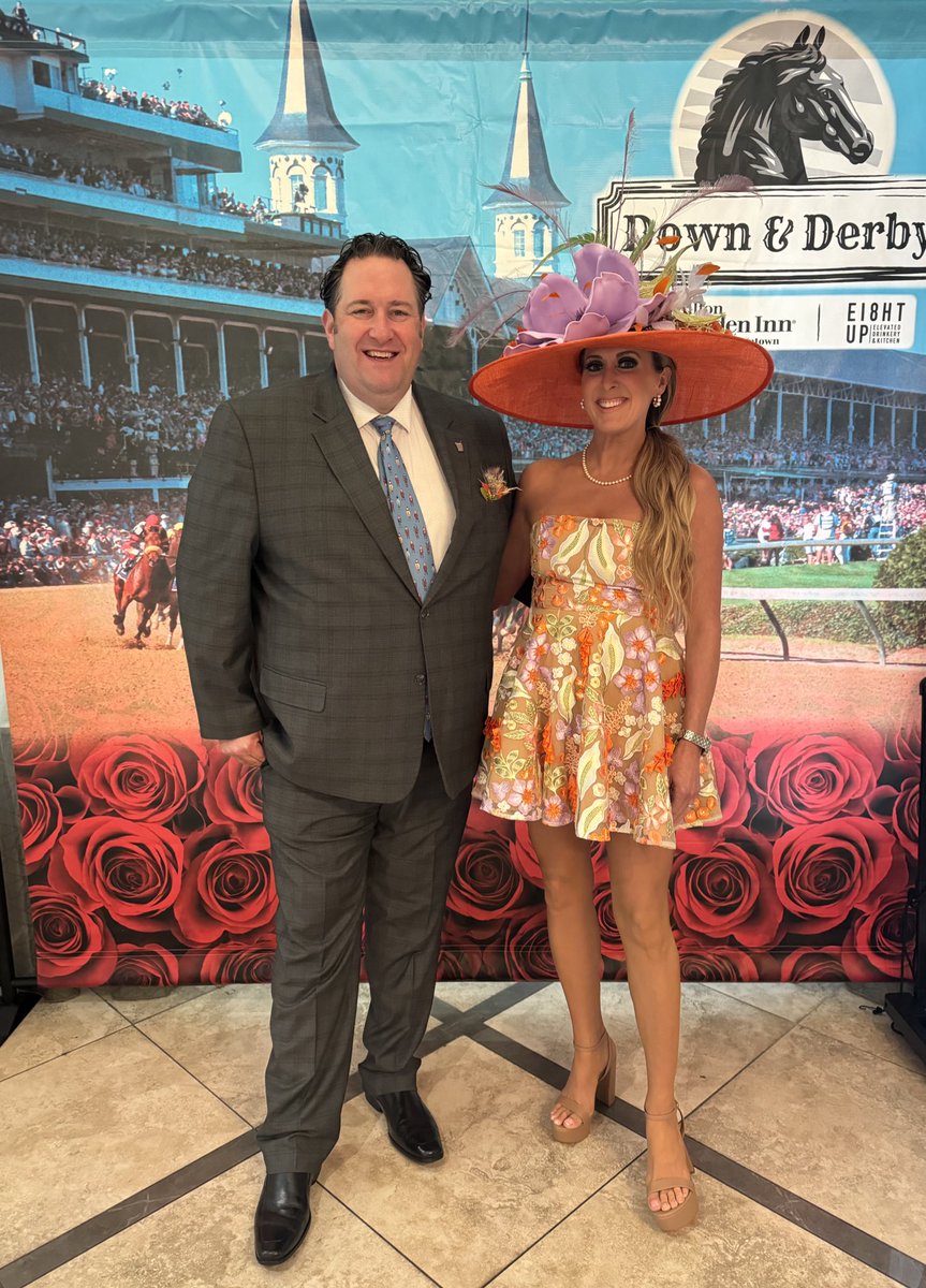 And we are off to the races…..again!👠👗👒🐎🥃🙋🏼‍♀️🙋🏻‍♂️ It’s #DerbyDay! #KentuckyDerby #Derby @Coach_Eck