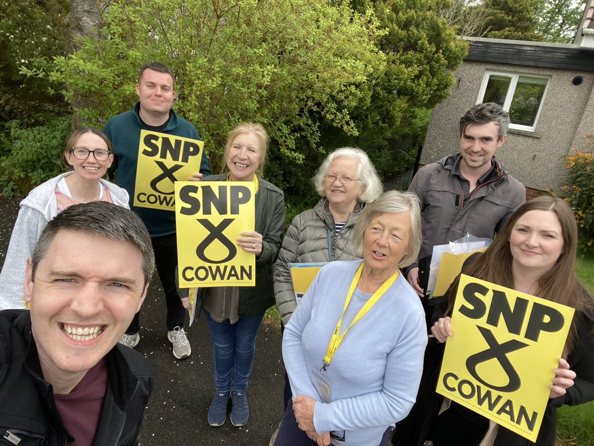 Good day out on the doors in Bridge of Weir this morning for @ronniecowan @theSNP #ActiveSNP 🏴󠁧󠁢󠁳󠁣󠁴󠁿