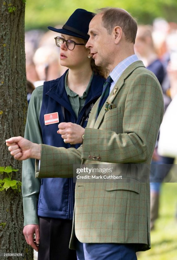 Prince Edward and his daughter Lady Louise at the Royal Windsor Horse Show today. 🥰🥰🥰🥰🥰