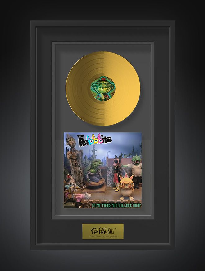 Record #2 - Fame Finds The Village Idiot - Gold (Ultra Rare) just sold on #VeVe. 
 
Mint #57 
 
to dypokeworld (Rank 2148): vevefeed.com/profile/0x8174… 
from Supporthiphop (Rank 4771): vevefeed.com/profile/0xa4d3… 
 
ℹ️ More information: vevefeed.com/collectibles/u…