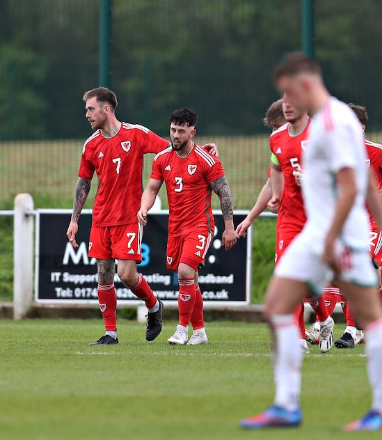 FT ⏱️ | Tîm Rhanbarthol Cymru Y Gogledd 0-2 Tîm Rhanbarthol Cymru Y De

Goals from Cam Strinati and Alex Bonthron give Andy Hill's side the advantage heading into the second leg at Trefelin next week 🏴󠁧󠁢󠁷󠁬󠁳󠁿

#UEFARegionsCup