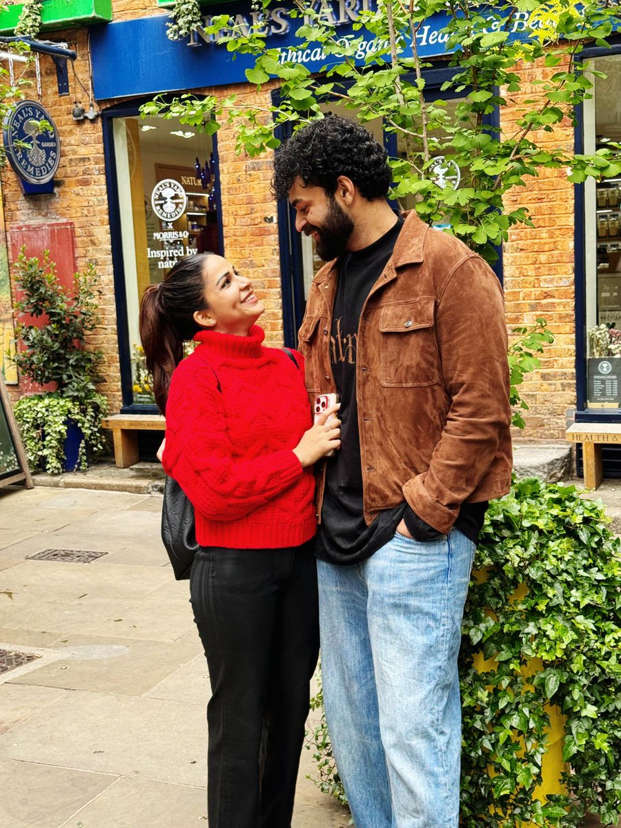 Mega Prince @IamVarunTej and @itsmelavanya’s adorable picture 

#VarunTej #LavanyaTripathi #VTK