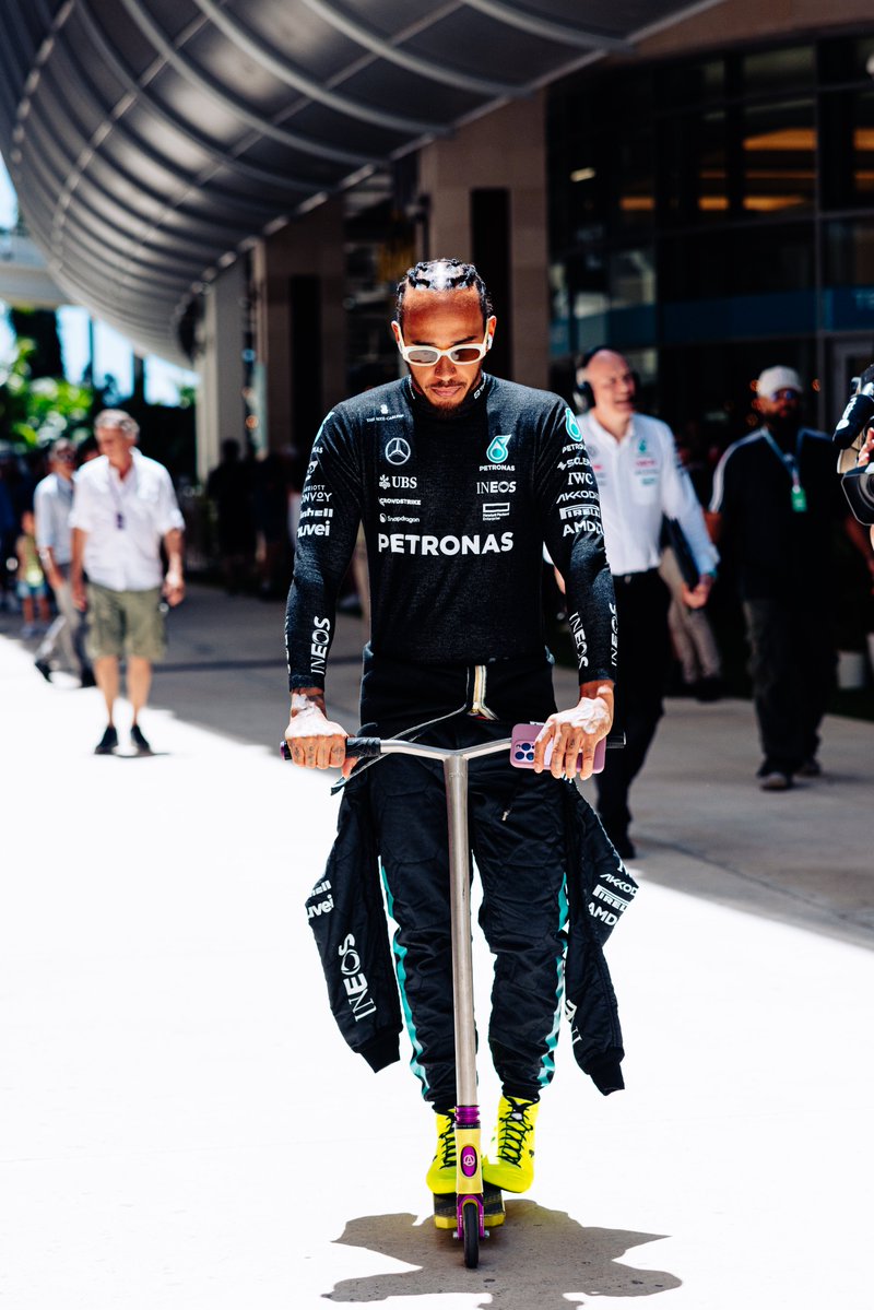 Get a scoot on, LH. It's time to F1 Sprint 👌