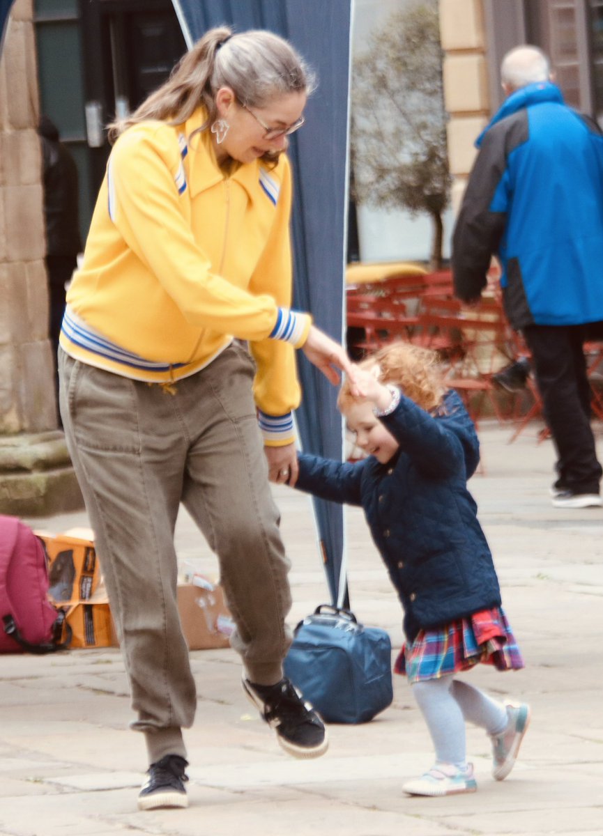 shrewsmorris's tweet image. We danced for the lovely #LOOPFEST in #Shrewsbury today. It’s always great to see all ages dancing and having fun to our music. I asked permission to post this and the very nice couple kindly agreed. Lovely to see, our thanks to them. 👍😊