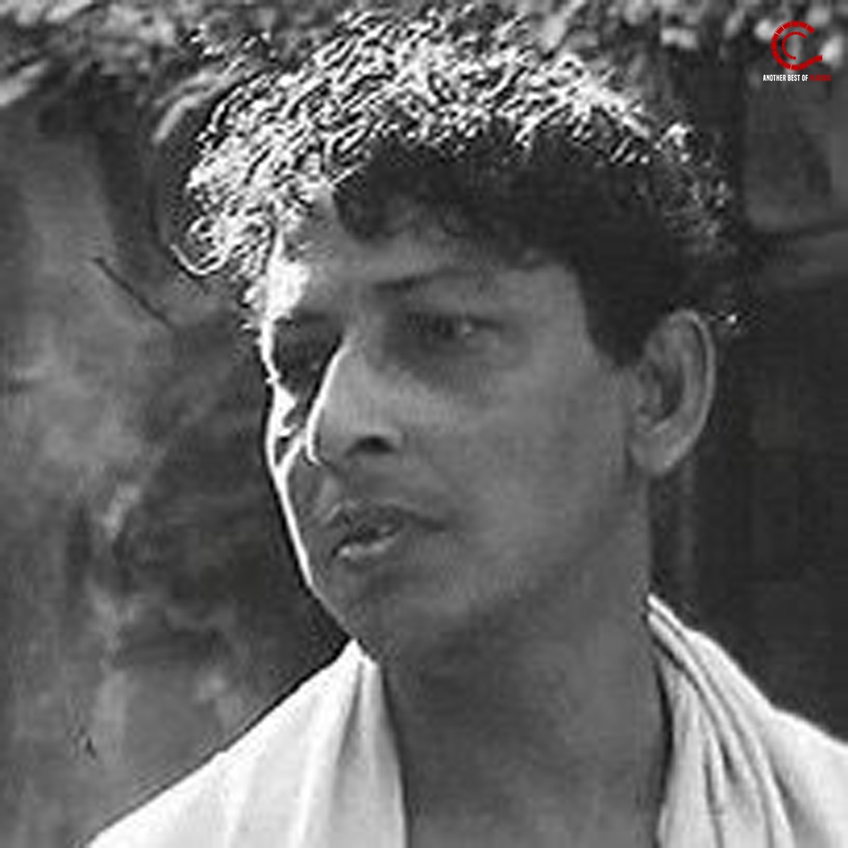 Tribute to Satyajit Ray - His movie & the character in the movie - Harihar Roy of Pather Panchali - Kanu Bandopadhyay.

#movie #patherpanchali #KanuBandopadhyay #satyajitray #bestdirector #character #film #award #ciinee #CiineeClassic