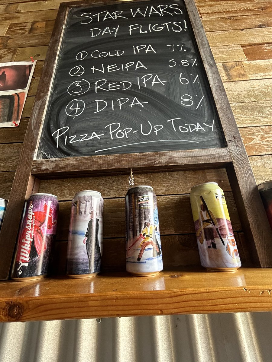 @PintsandPanels This is how are are celebrating Star Wars Day at the brewery! #May4thBeWithYou <a href="/whiprsnaprbrew/">whiprsnapr brewingco</a>