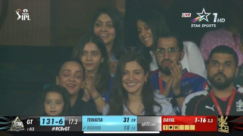 Anushka Sharma in the stands🤩❤️

#RCBvsGT @AnushkaSharma