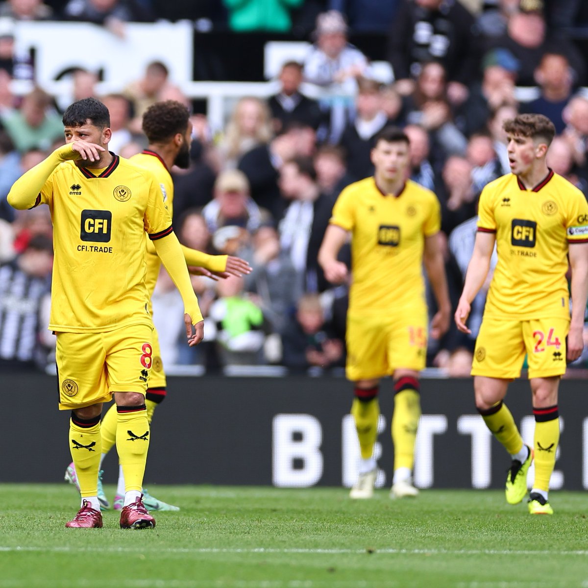 O Sheffield United tornou-se a primeira equipe a sofrer 100 gols numa temporada de 38 jogos na primeira divisão inglesa desde o Leicester City em 1908-09 (102).