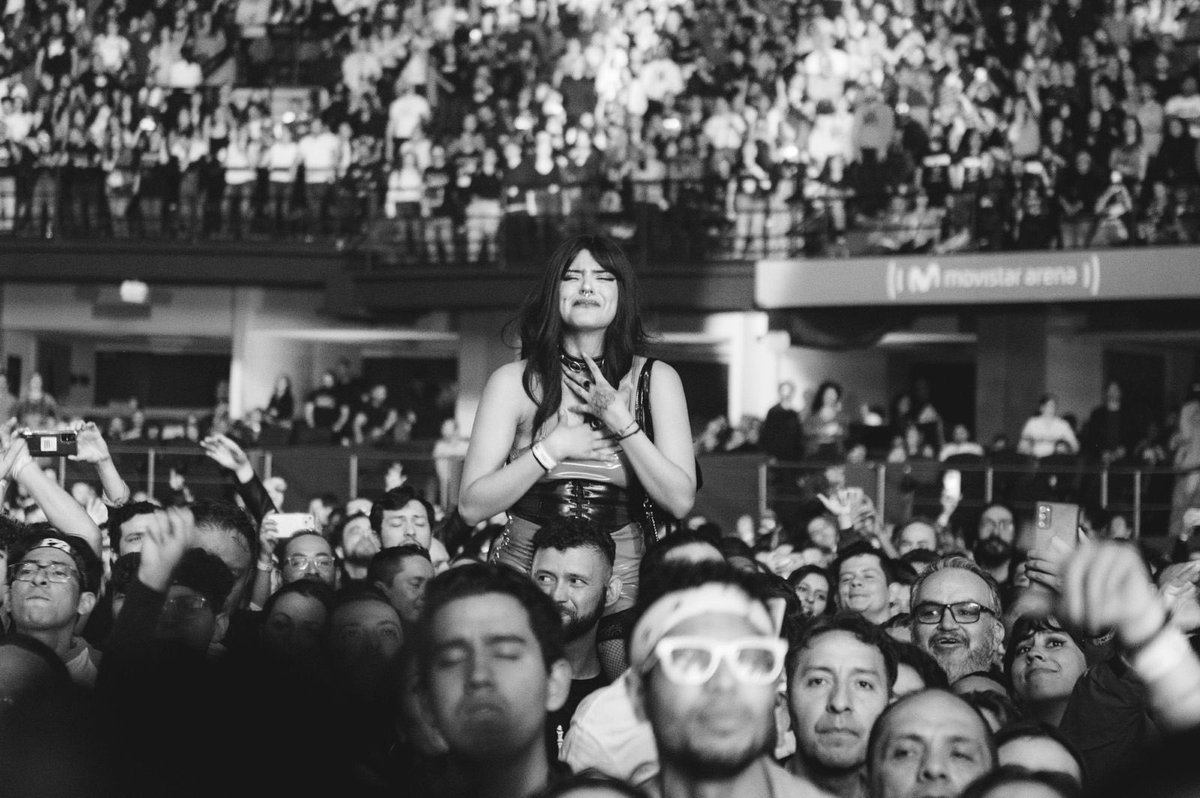 Que ritual! Movistar Arena - Bogotá Colombia. 
Le robamos un instante a la eternidad. Gracias raza!