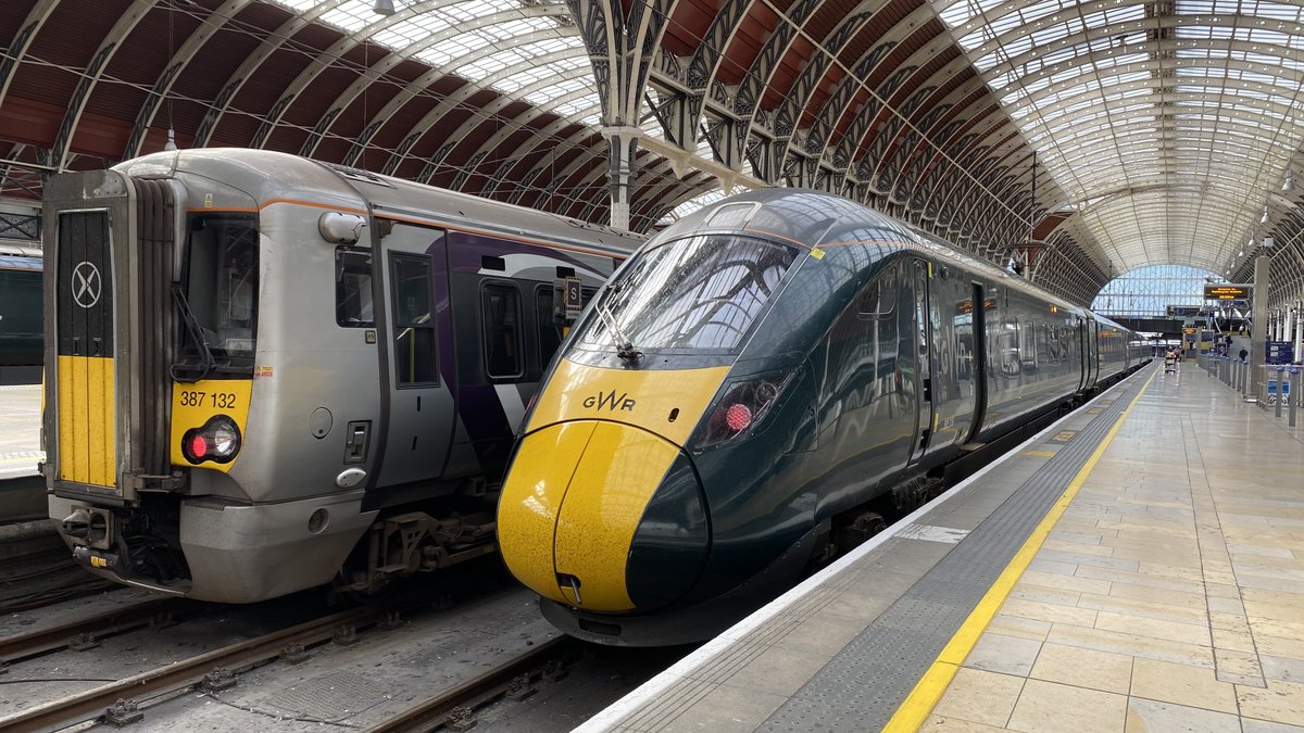 It's that time again, time to head home and from Paddington again this time 800316 will be the unit that does the run to Westbury