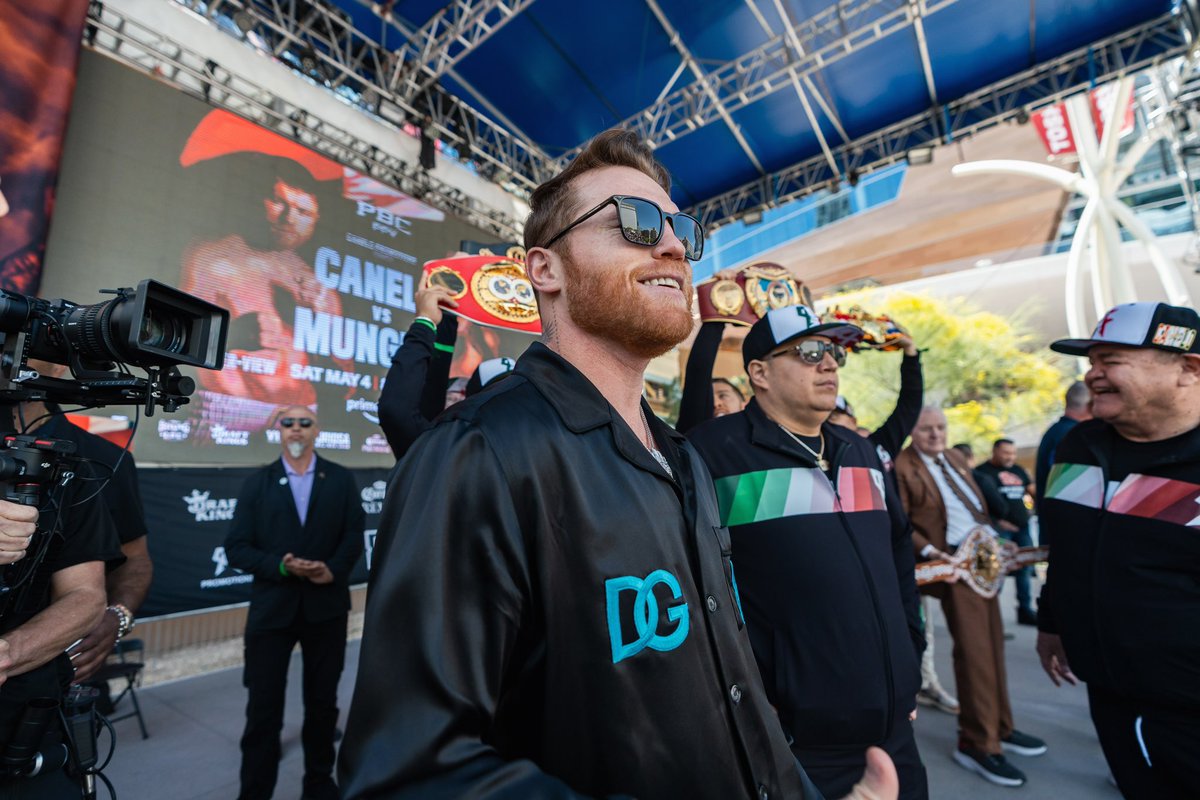 Wake up! It’s fight day. #CaneloMunguia