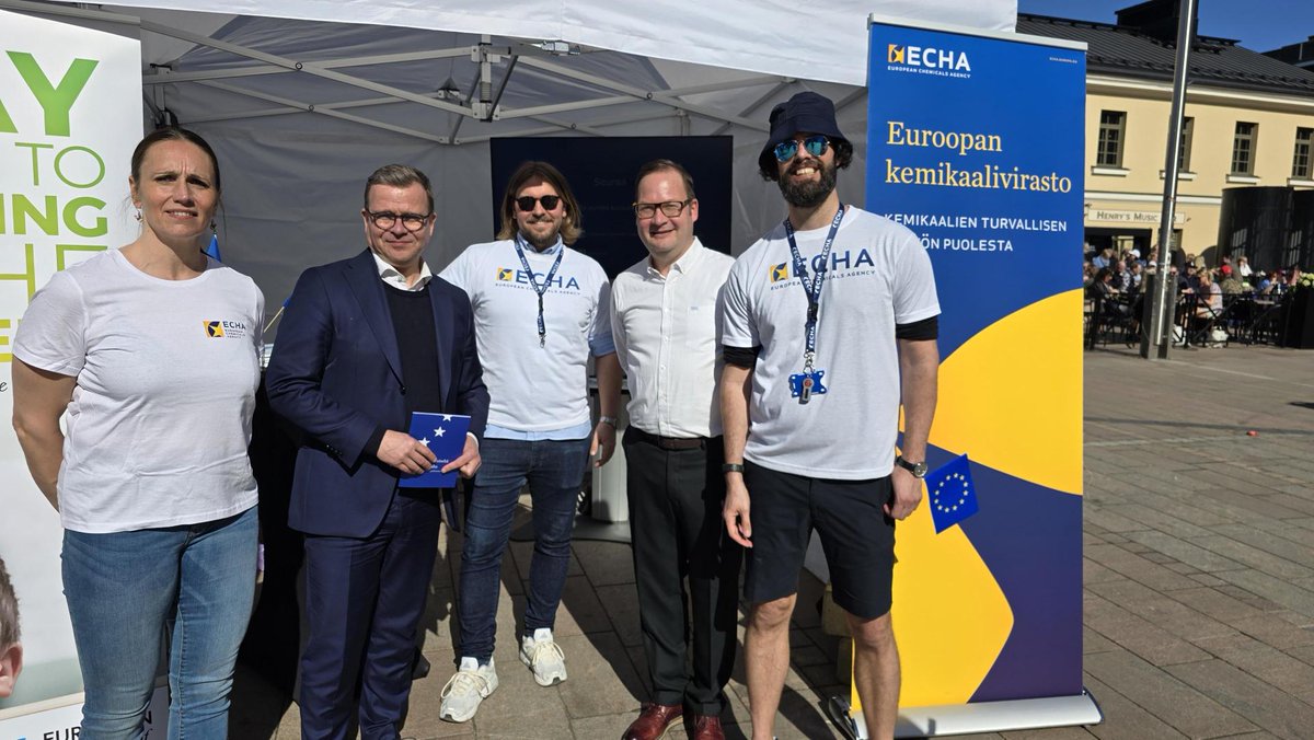 Colleagues from @EU_ECHA celebrating #EuropeDay24 in Helsinki 🇪🇺🇫🇮 with the Finnish Prime Minister @PetteriOrpo #EurooppaPäivä #ChemicalSafetyEU