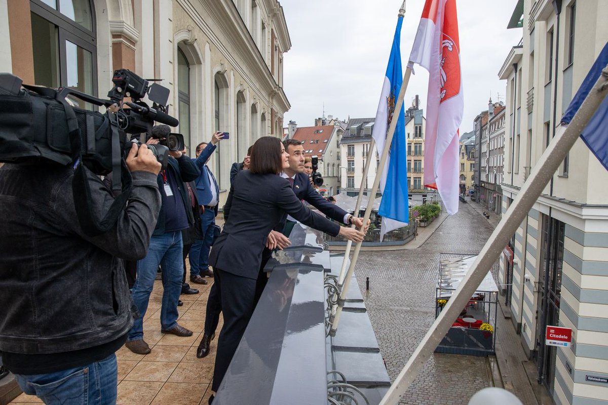 Congratulations to our friends in #Latvia 🇱🇻 on the Day of the Restoration of Independence! We are connected not just by a common history, but also by a strong friendship and a shared vision for a future of freedom & democracy for the people of #Belarus. Lai dzīvo #Latvija!