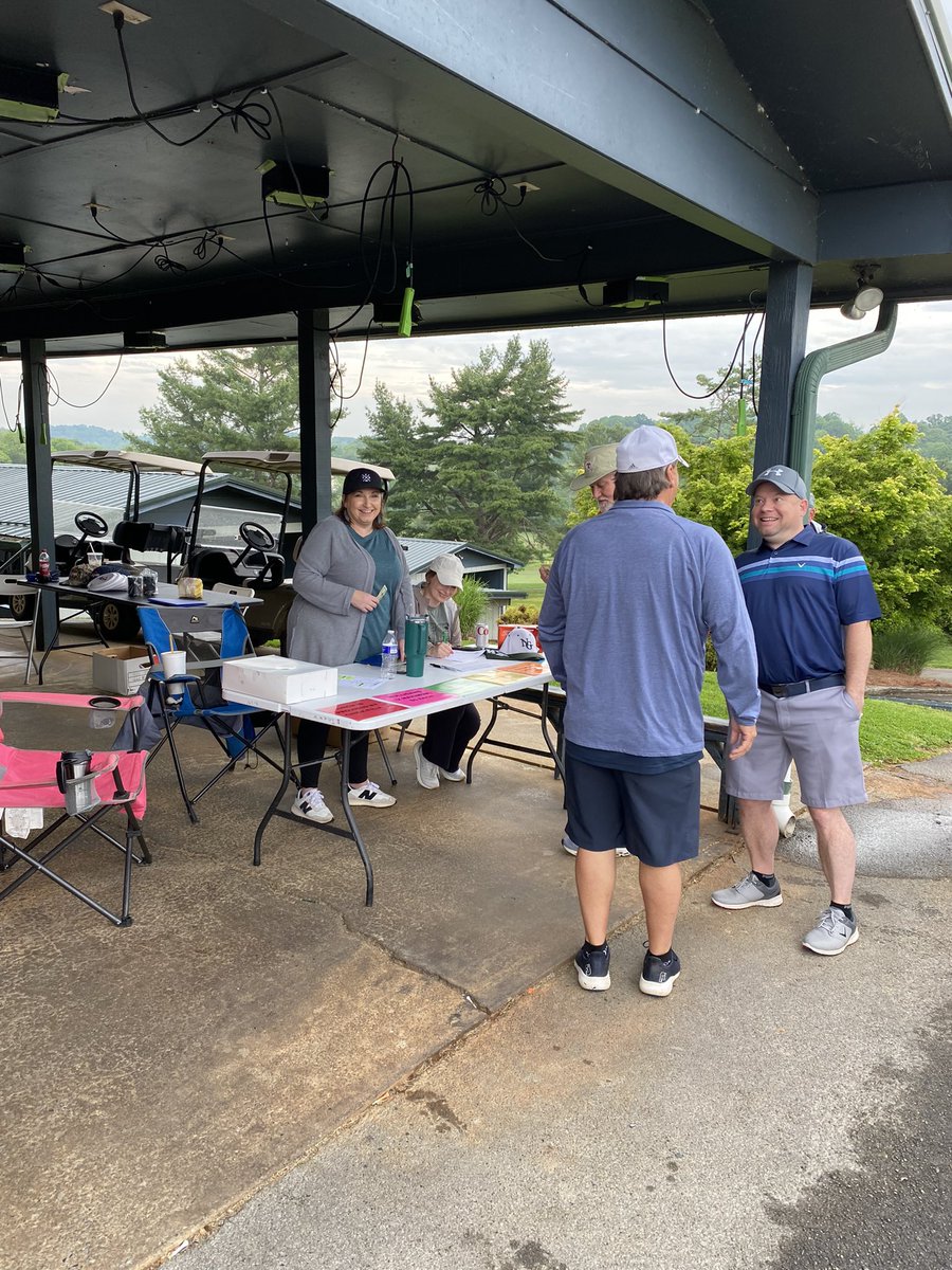 jandkpalmer3's tweet photo. Beautiful day for NGMS 4th annual golf tournament! We appreciate all that played and sponsored this year! 💚🏌️‍♂️⛳️ https://t.co/rY7FcgbLwB