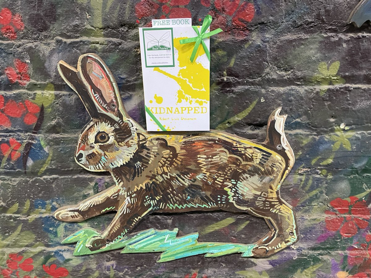“I've a grand memory for forgetting,”

An #Edinburgh book fairy left a pre-loved copy of Kidnapped by Robert Louis Stevenson at the Colinton Tunnel today. Did you find it?

#Ibelieveinbookfairies