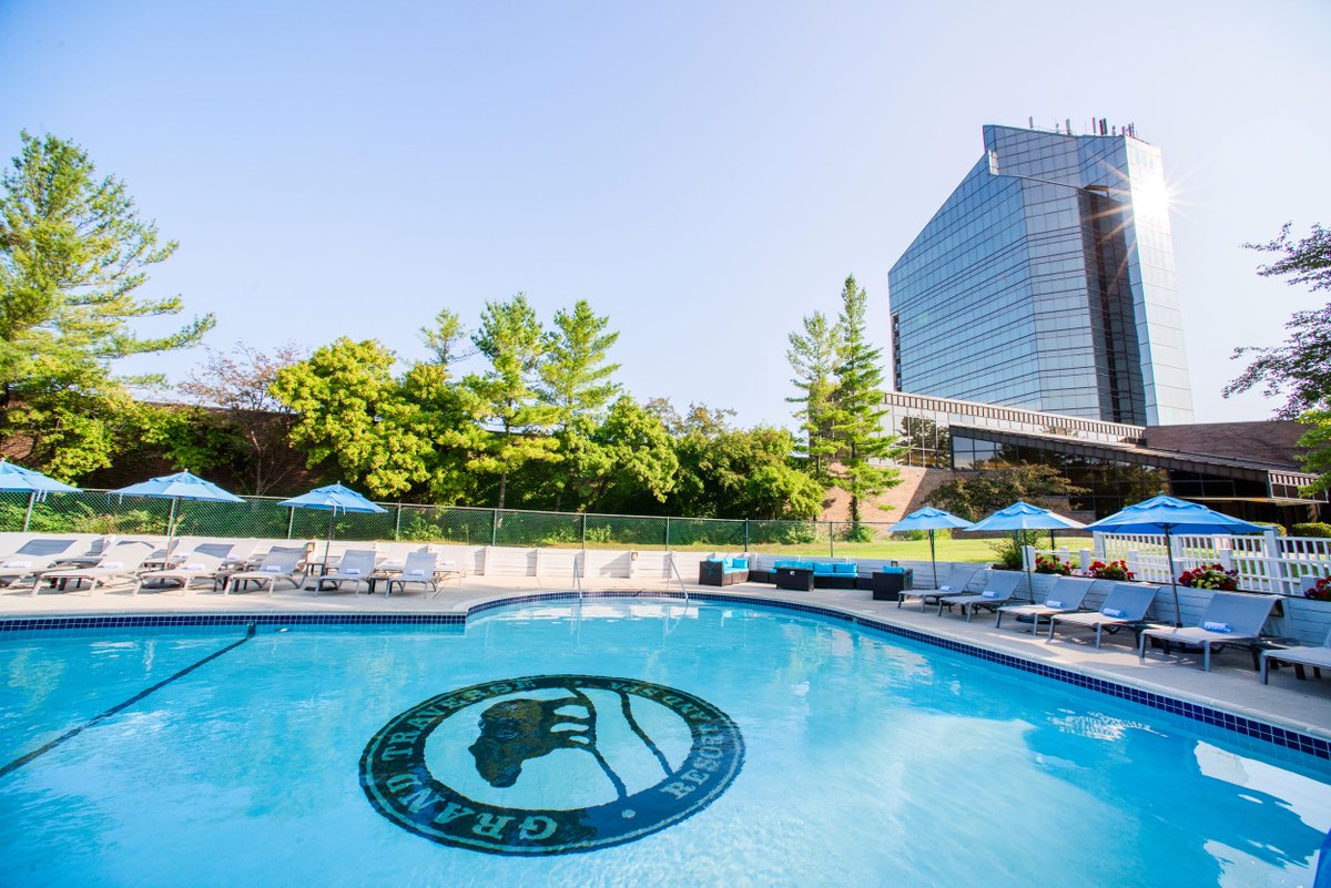 Are you ready to soak up the sun? 🌞 The countdown to Memorial Day starts now! Join us at Grand Traverse Resort and Spa for an unforgettable kickoff to summer: bit.ly/3y3Z0EK