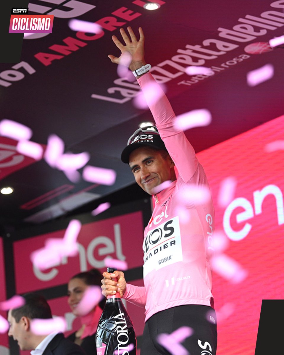 ESPNCiclismo's tweet photo. ¡ECUADOR EN LO MÁS ALTO! Jhonatan #Narváez ganó la primera etapa del #GiroDItalia 2024 y es el flamante portador de la Maglia Rosa. 💖🇪🇨 https://t.co/kpZ0ZFJ3Il