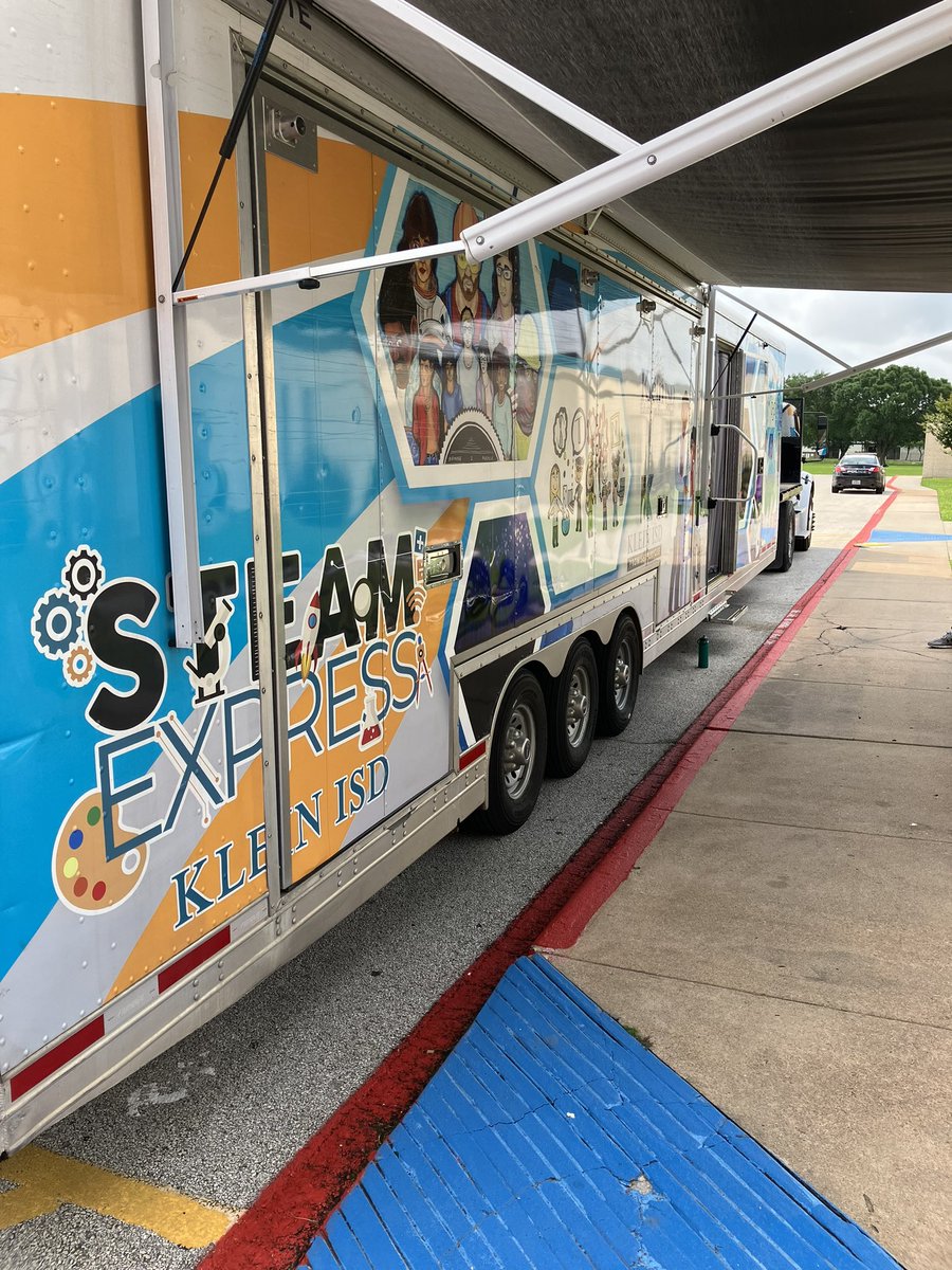 AISD_MSScience's tweet image. More amazing pics from Day in Design @AldineISD @drgoffney