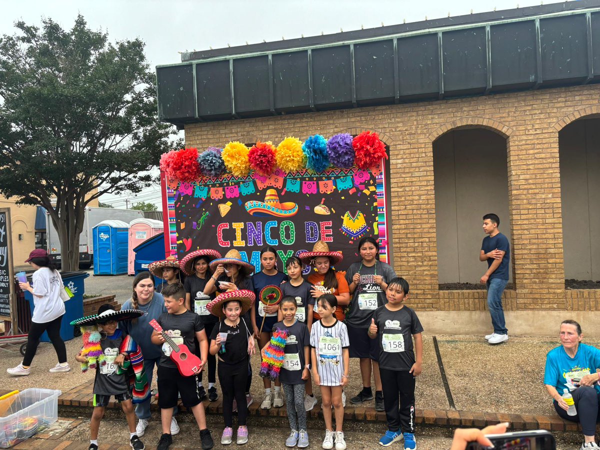ABS running club ran their hearts out this morning at the Cinco de Mayo race. Thank you to the teachers, staff members, and parents who support them through this. We are so proud of you all!
