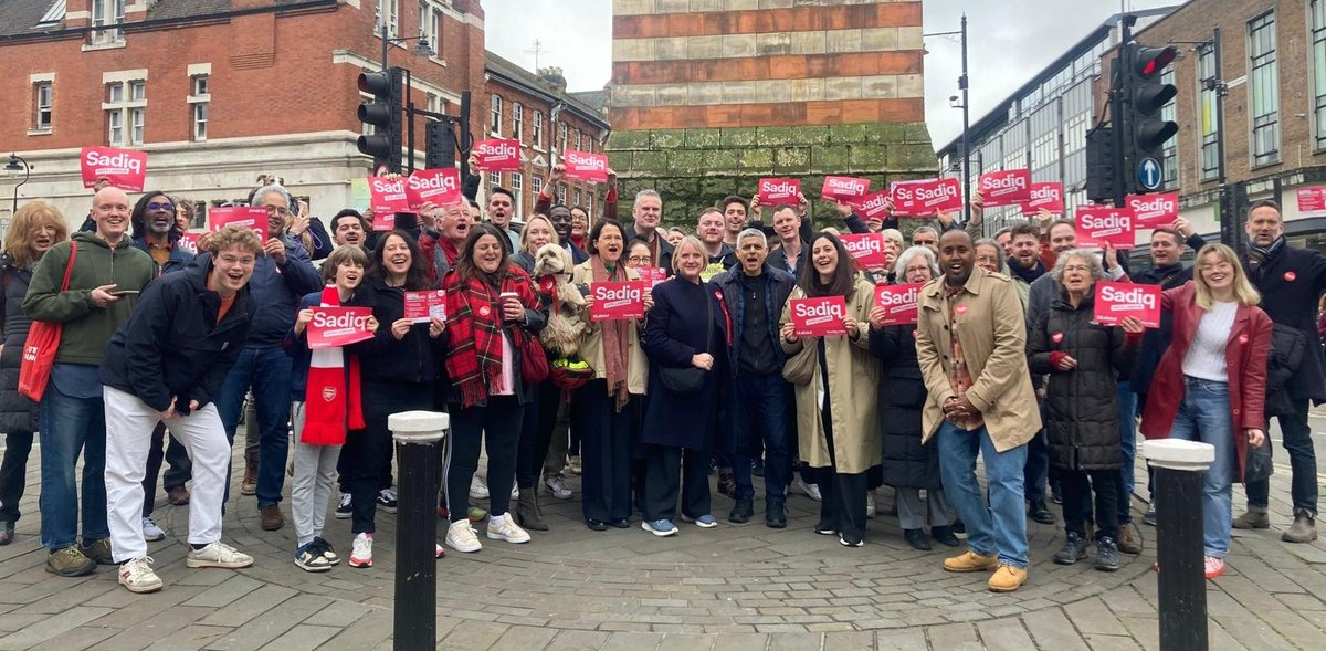 Huge congratulations to @anne_clarke, @JoanneMcCartney, and of course the great @SadiqKhan !🙌 Today London rejected divisive politics and chose a fairer and more inclusive future for people and planet. Now time for a Labour government!🌹