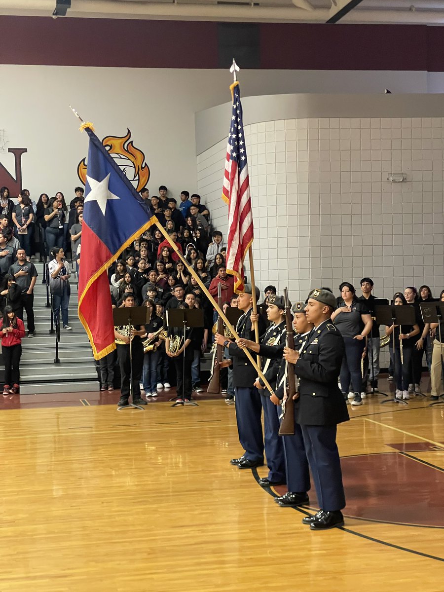 Horizon High School JROTC Color Guard opens up the celebration for Horizon Middle School. “Texas School to Watch” @ClintISD  #RepTheH