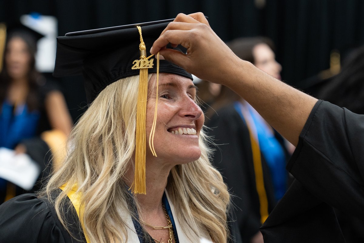 Congratulations Graduates! Today you join 17,000+ alumni who lead the field as policymakers, agency directors and foundation leaders, who improve lives as accomplished and effective social workers.