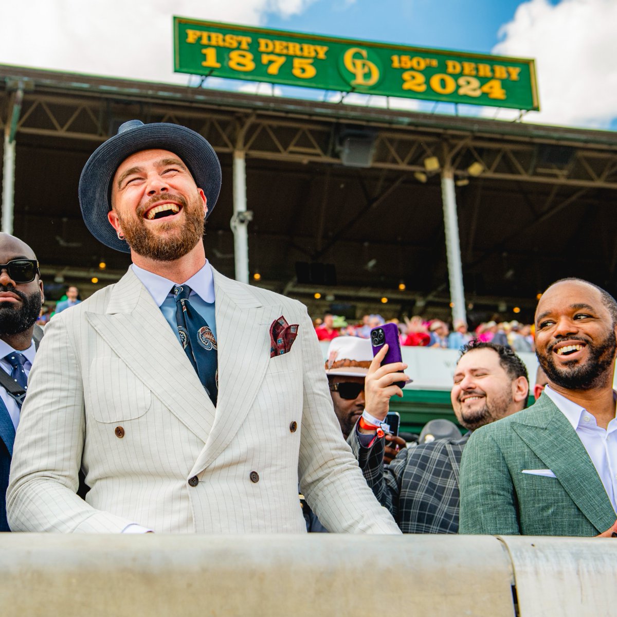 Travis looks to be having a good time! 😁 #KentuckyDerby150