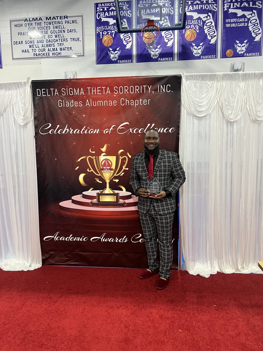 I would like to take a moment to epxress my heartfelt thanks to the Glades Alumnae Chapter of Delta Sigma Theta Sorority Inc. for organizing such an amazing event, it was a great honor to be the keynote speaker at the 4th Annual Celebration of Excellence Awards Ceremony!