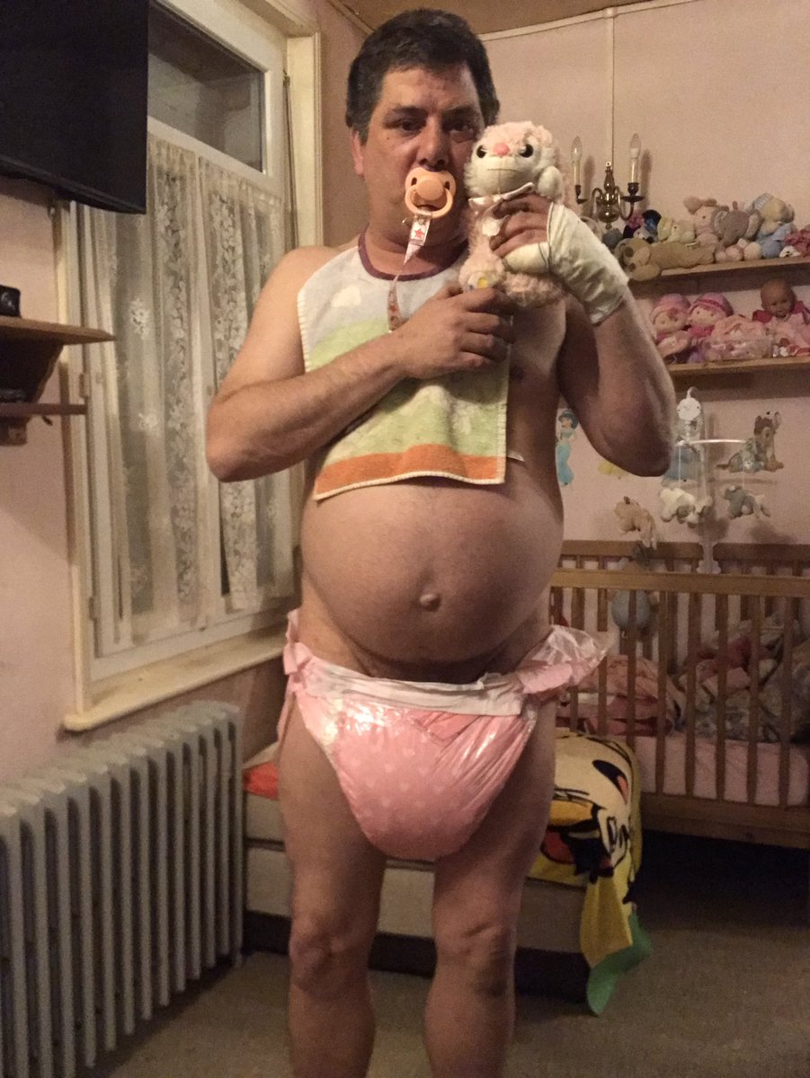 Babysissy8's tweet photo. Good evening everyone - Bonne soirée tous le monde #abdl #babysissy #diapersissy #exposure #Retweee https://t.co/icCHVKPAep