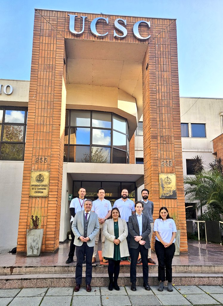 Hoy realizamos en Concepción el primer Consulado Móvil de México en 🇨🇱. Se tramitaron pasaportes🛂 y se brindó orientación a connacionales que viven en regiones como Biobío, La Araucanía y Los Lagos. ¡Agradecemos a nuestro Cónsul Honorario @CCMCespedes por su invaluable apoyo!