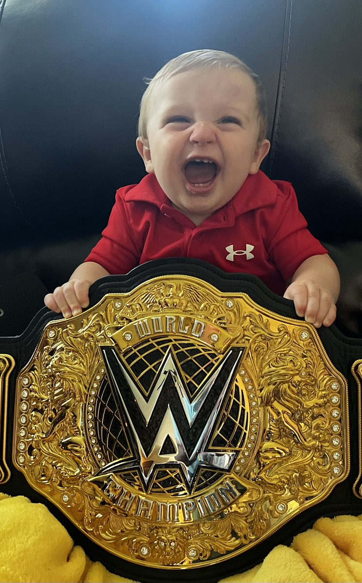 Hey @ArcherOfInfamy , this chunky little dude is coming for you & that   @wwe World Championship!! #WWE