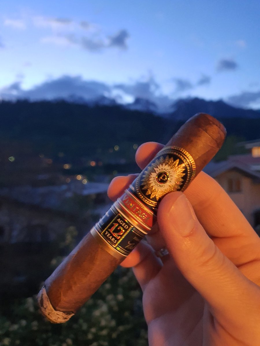 Celebrating my wifes birthday. Made a weekend out of it. She is just the best, and I'm lucky that we found each other. Today we went for a hike, had a nice dinner and now I'm enjoying a @PerdomoCigars. Feeling blessed! #nowsmoking #botl #sotl #cigars