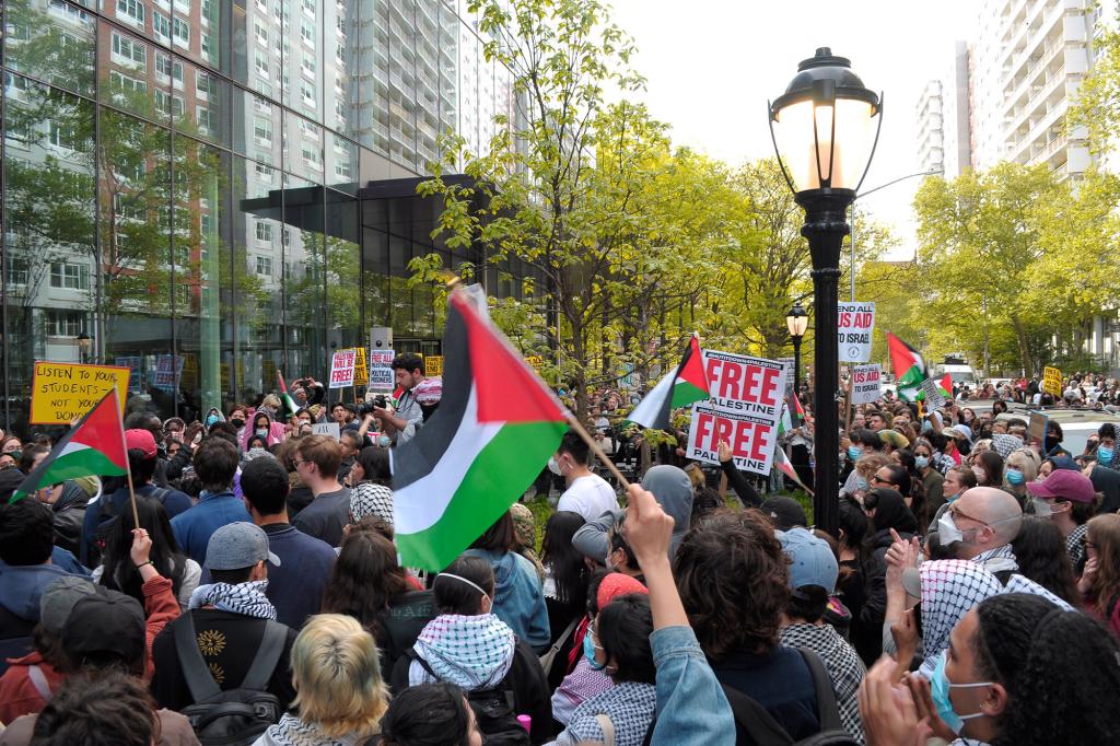 Higher education’s descent into chaos with anti-Israel protests leads to the question — who is behind this mass indoctrination? trib.al/ZDLGJTU