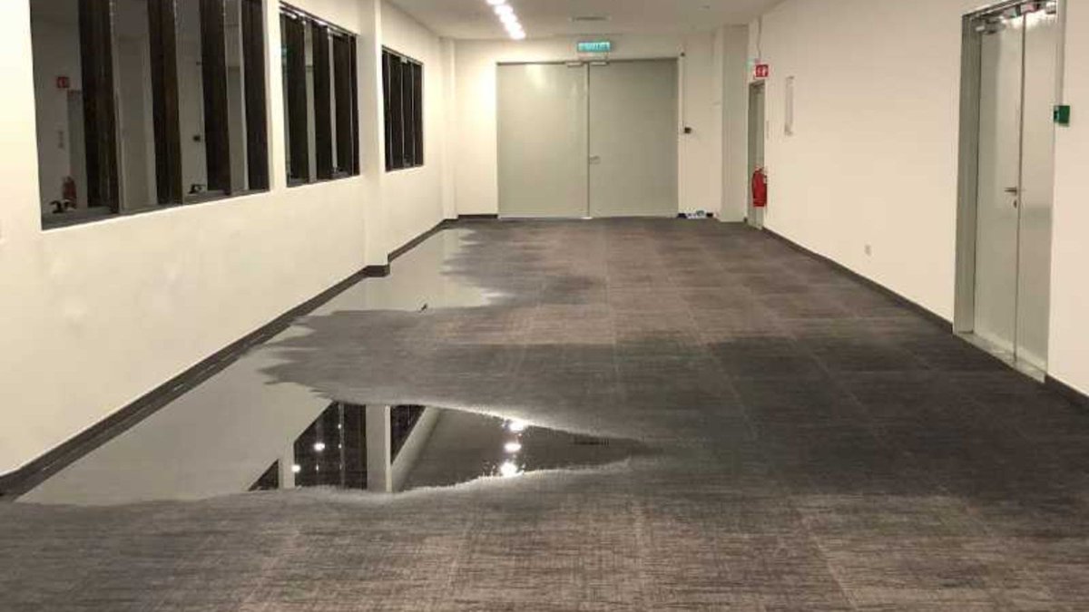 Commercial Water Damage Restoration

Commercial water damage restoration swiftly restores commercial properties post-water damage,  and swift recovery.

Go here:- sswaterrestoration.com/office-buildin…

#CommercialWaterDamageRestoration #BuildingMaintenance #sswaterrestoration