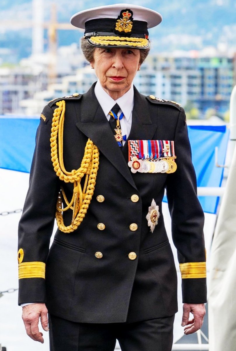 Princess Anne rocking her Canadian Navy uniform 😍🔥