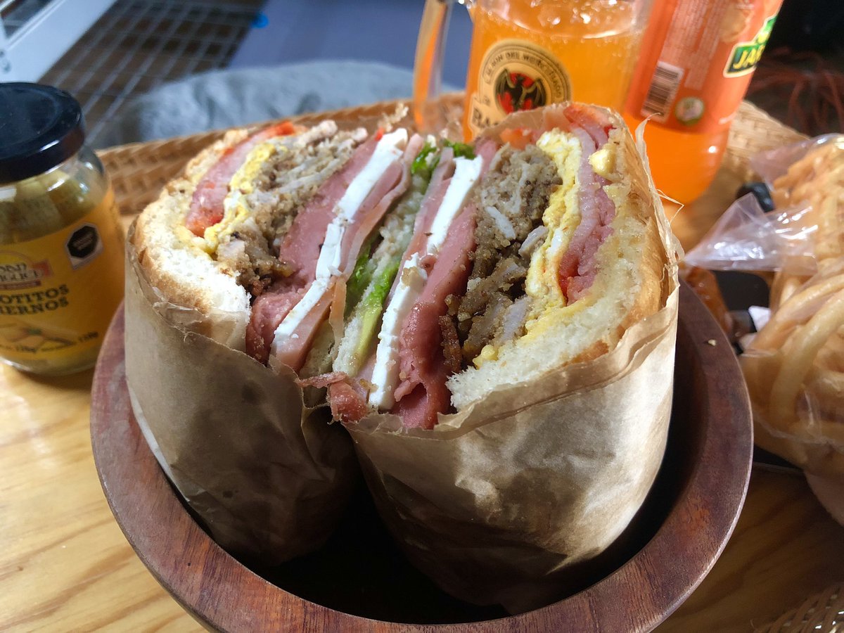 Tortas “El Jefe” Jilotzingo 😋