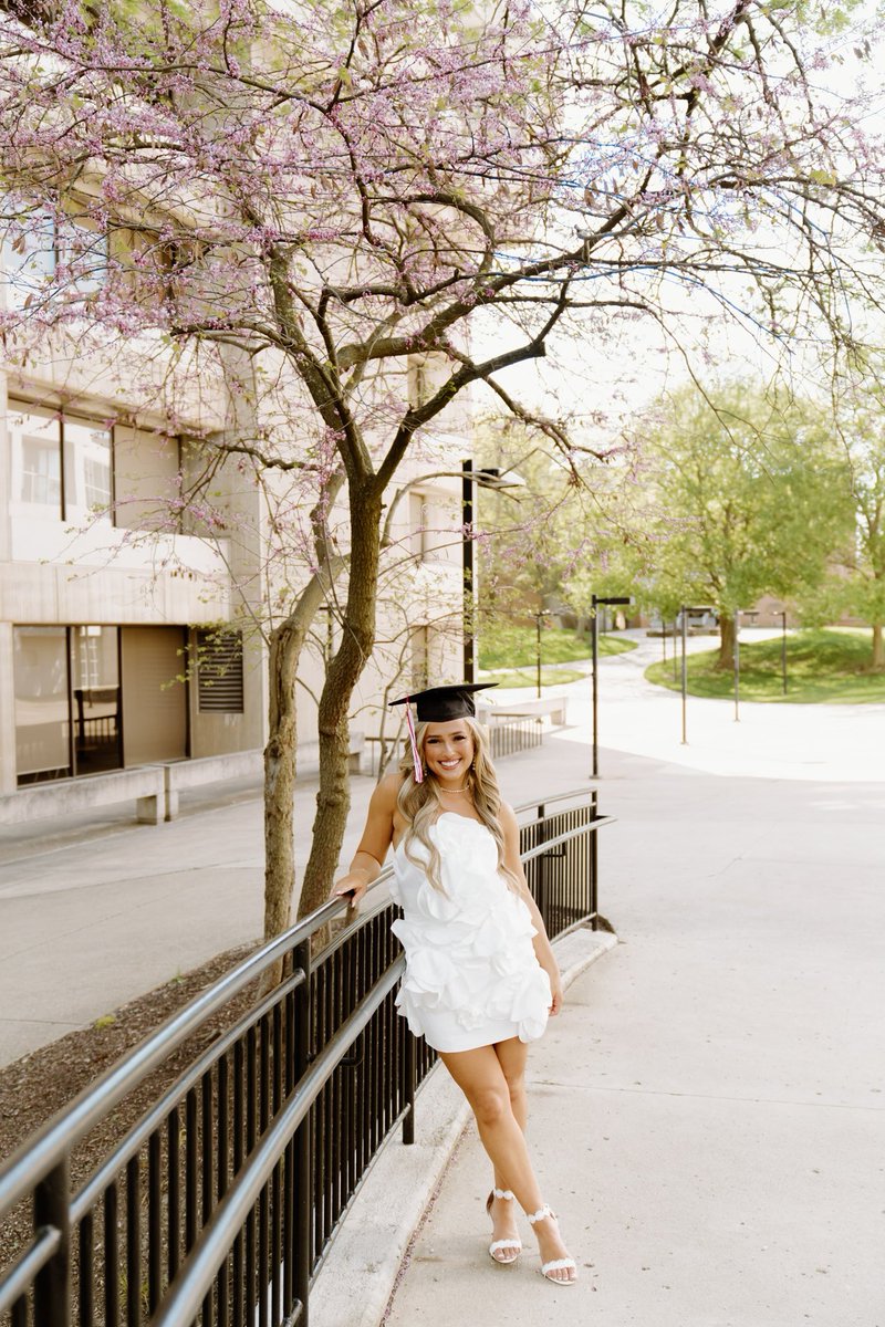 Eric Aulbach (@ericaulbach) on Twitter photo 5 years, 3 degrees (1 Undergrad and 2 Masters) = maximum utilization of a D1 scholarship.
Well done kid!
And thank you <a href="/YSUWomensHoops/">Youngstown State WBB🐧</a> and <a href="/youngstownstate/">Youngstown State University</a>! It has been a great experience. 5 years, 3 degrees (1 Undergrad and 2 Masters) = maximum utilization of a D1 scholarship.
Well done kid!
And thank you <a href="/YSUWomensHoops/">Youngstown State WBB🐧</a> and <a href="/youngstownstate/">Youngstown State University</a>! It has been a great experience.