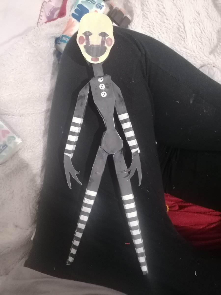 Yall rate this puppet papercraft