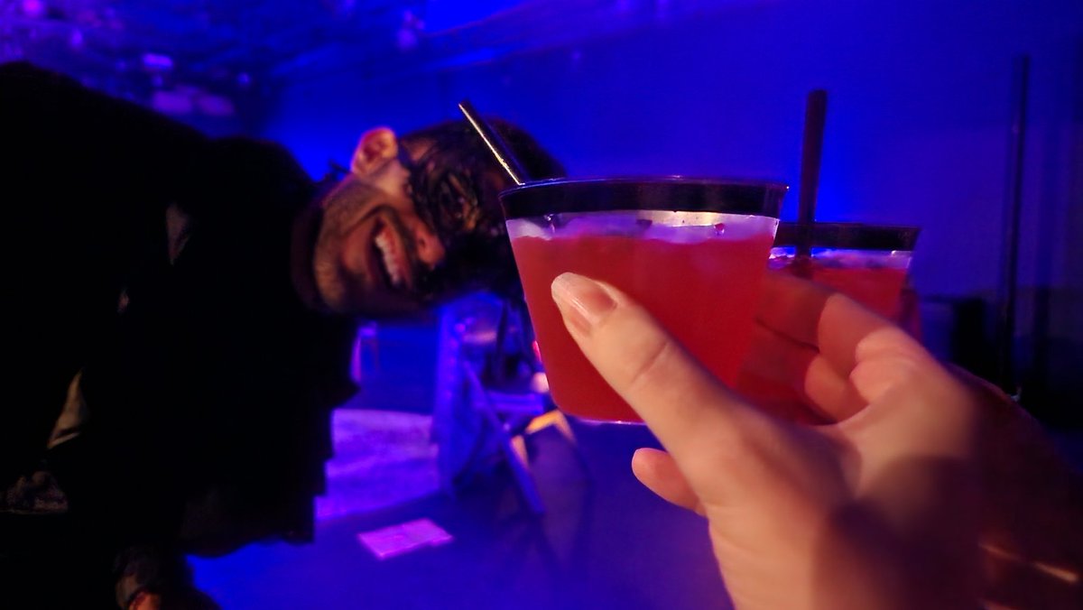 Spent a few hours diving into the dark velvet world of Edgar Allen Poe with the cast of #edgarallenpoespeakeasy in Chicago. Dark and intriguing works presented in engaging ways with devilishly delicious drinks.