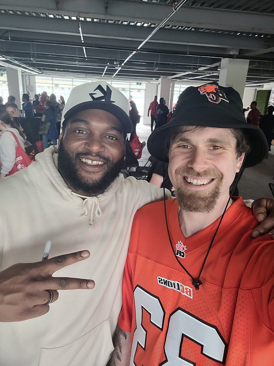 Had a great time at the #BCLions event today. Thank you to everyone that made today possible. Special SO to @SeanWhyte6 and my Ontario boy @andrewpeirson