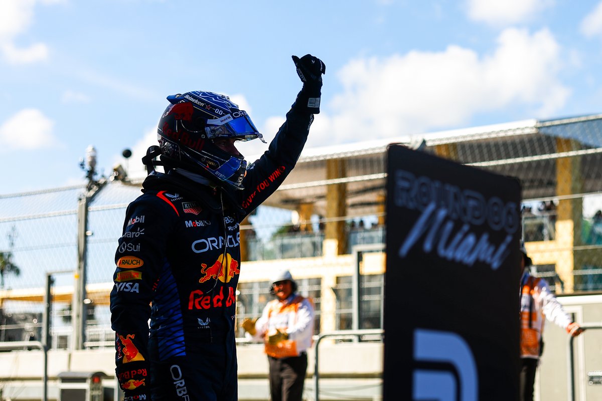 The Sprint win, now pole. Saturday in Miami belongs to Max Verstappen 👏 #F1 #MiamiGP