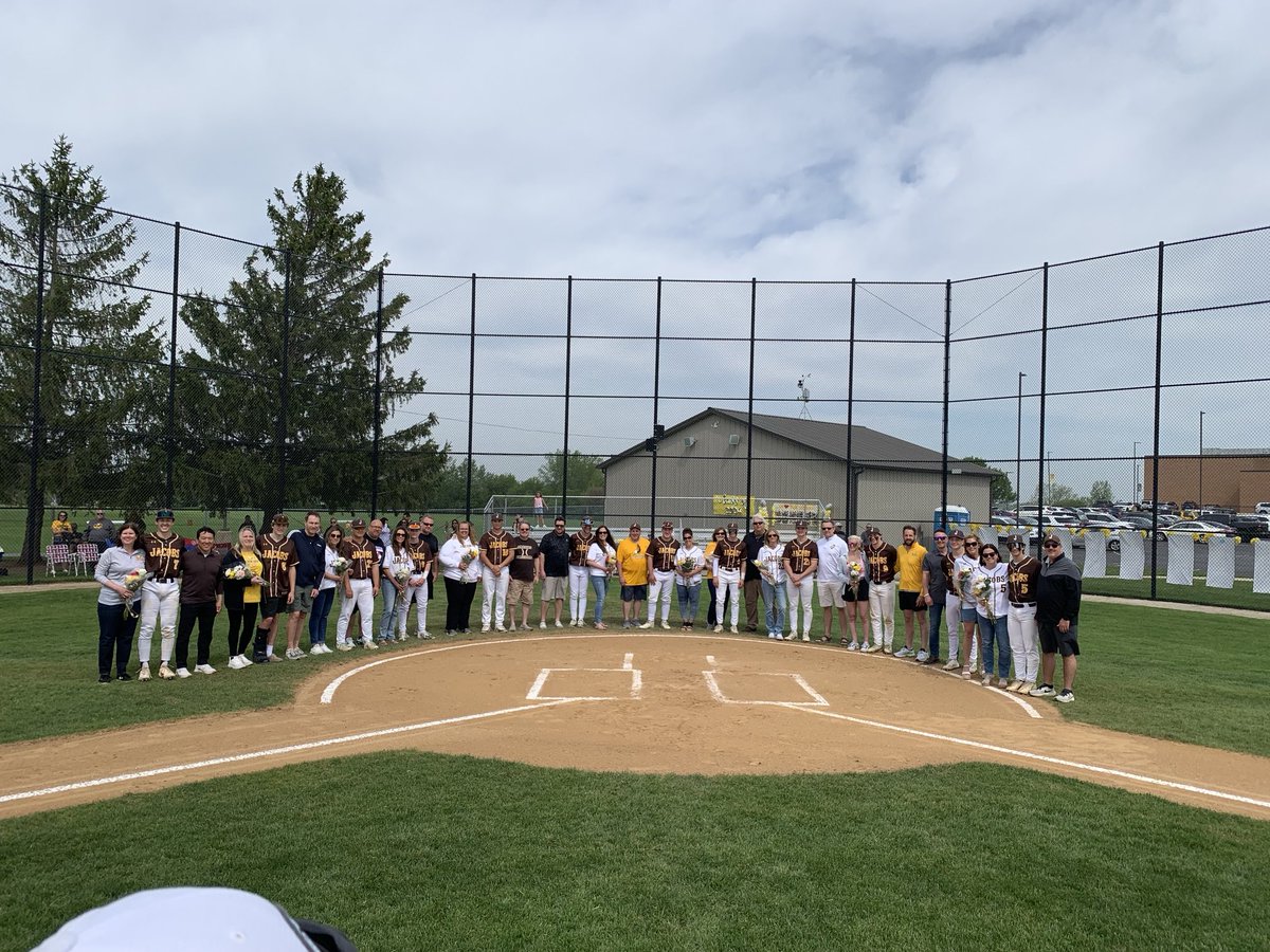 Jacobs 3 Elk Grove 7. Give credit to Elk Grove on the comeback win down 3-2 with one out in the 7th. Thank you to all our seniors and parents for making it a great Senior Day. Win or we learn. #WeOverMe