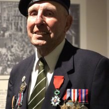 Le Grand Return by Talking Stock theatre coming to #York next Saturday before heading to Normandy. @YorkWW2DDayVets Ken Cooke will be guest of honour. All proceeds towards repair of WW1 memorial window at St Lawrence Church, York. Tickets here: wegottickets.com/event/607031