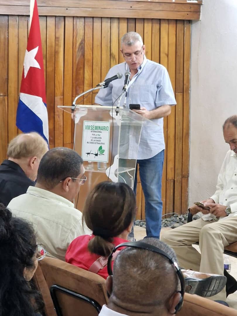 cosivenezuela_'s tweet photo. #En desarrollo con la presencia de 82 delegados de 26 países el Secretario General del COSI, Yul Jabour,  realiza su intervención en el VIII Seminario Internacional de Paz y por la Abolición de las bases militares extranjeras.
#Cuba
#Guantanamo
#Paz
#COSI 
#cmp
#Venezuela https://t.co/oNeDqQsx1o