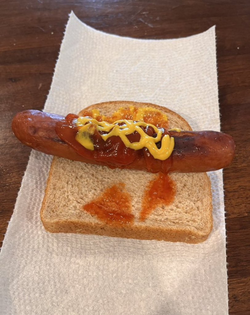 heatdaddy69420's tweet photo. They say white people don’t have culture. Ok explain this https://t.co/rvThxiuxUW