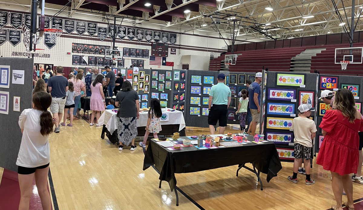 Huge crowd today at the @CSISD Art Show. Incredible work by our students.