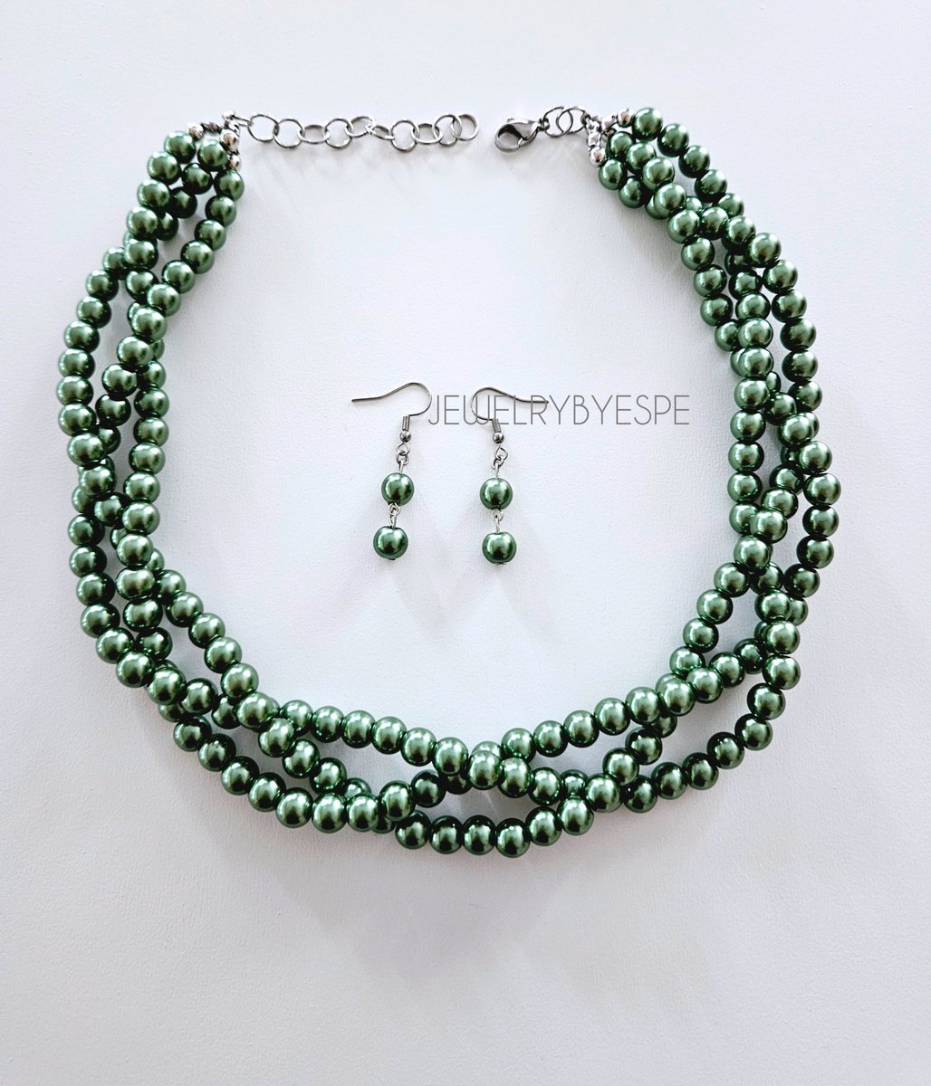 Olive Green Braided Pearl Necklace with Earrings 💚
FREESHIPPING 💌 
jewelrybyespe.etsy.com

##armygreen #fashionlover #outfitideas #springfashion #rusticwedding #mothersdaygift #Elegant #whattowear #boutique